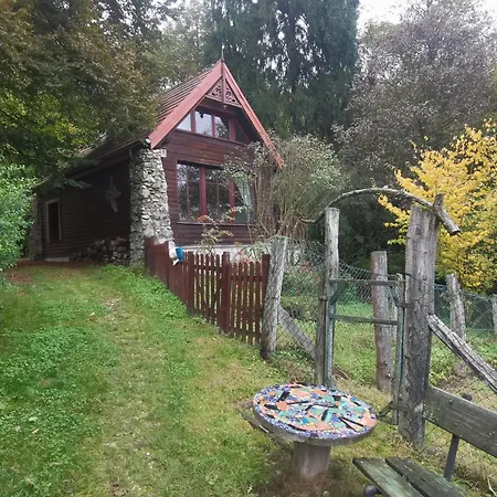 Samotnia W Ogrodzie * Krasków