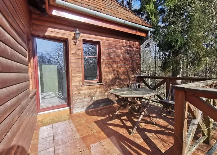 Samotnia W Ogrodzie Διαμέρισμα Krasków